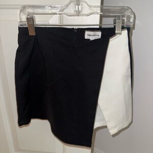 Superdown Monochrome Mini Skirt Never Worn